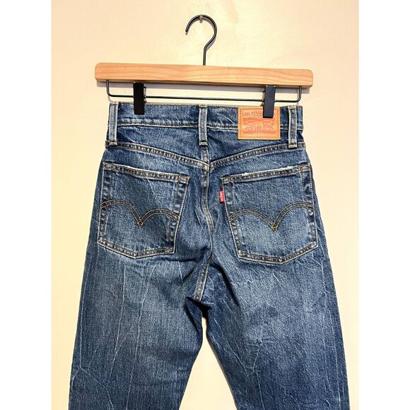 Levi's Premium Wedgie Fit Straight Women's Jeans Raw Hem Lasting Impression 24 - Picture 8 of 11